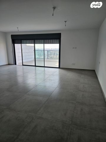 גג/ פנטהאוז, ניצן 24, נווה רבין, אור יהודה