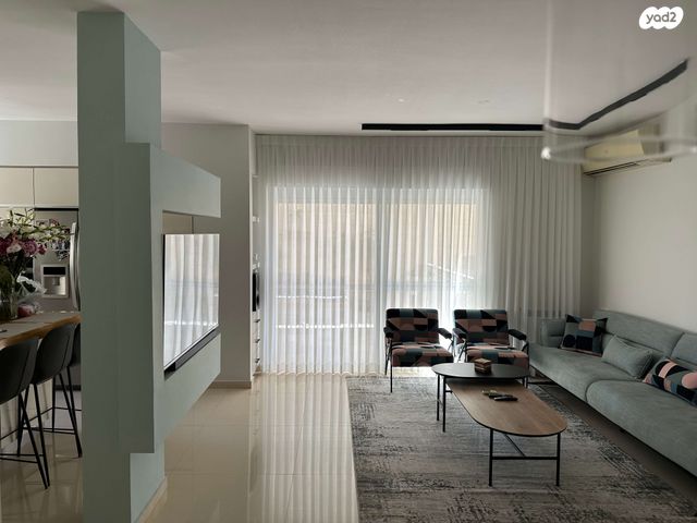 דירת גן, שבו 4, שכונה ח', מבשרת ציון