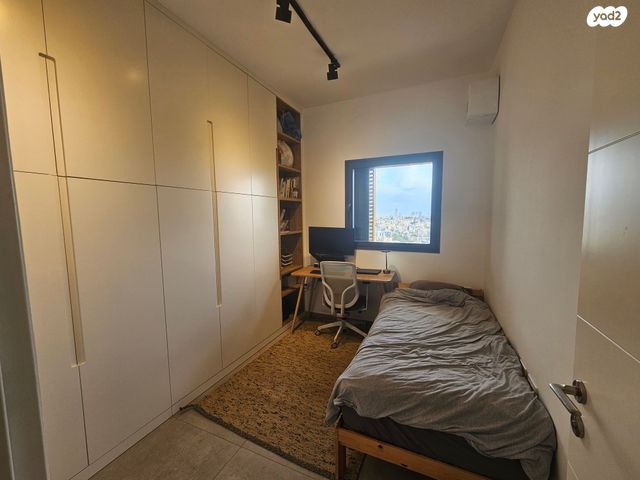 דירה, דרך מנחם בגין 158, מונטיפיורי, הרכבת, תל אביב יפו