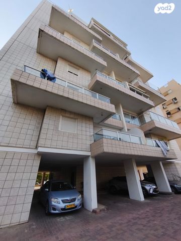 דירה, קדושי קהיר 33, נאות רחל, חולון