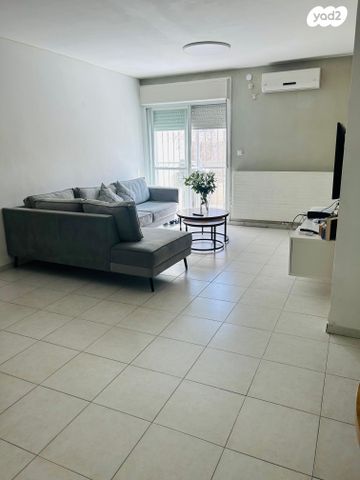 הרב יצחק נסים 25