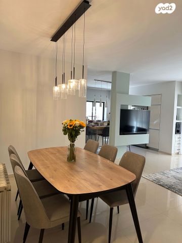 דירת גן, שבו 4, שכונה ח', מבשרת ציון