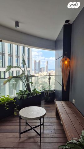 דירה, דרך מנחם בגין 158, מונטיפיורי, הרכבת, תל אביב יפו