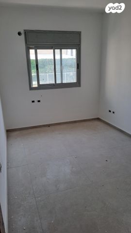 דירה, ז'בוטינסקי 10, מרכז דרום, רעננה