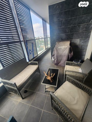 דירה, דגן 12, עמירם, פרדס חנה כרכור