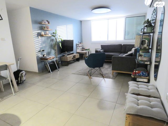 דירה, שטרן 123, קיראון, קרית אונו