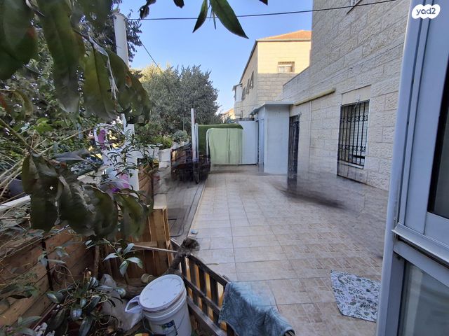 דירת גן, משה רחמילביץ' 82, פסגת זאב, ירושלים