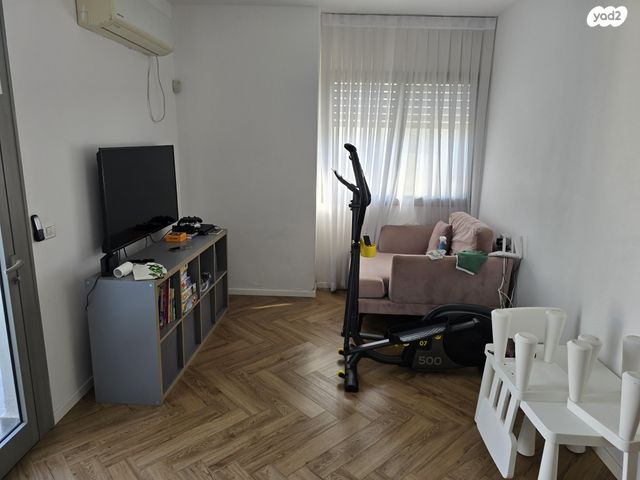 דו משפחתי, הארבל 49, אורנית, אורנית