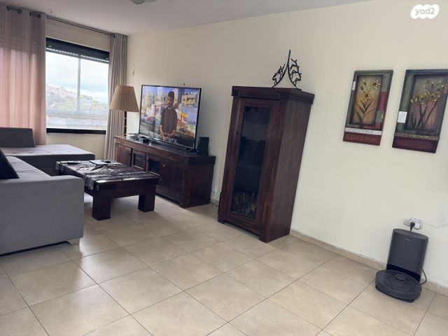 קרן היסוד 50