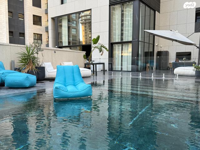 אבשלום חביב 9