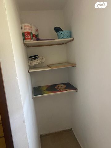 דירה, שמעון בר גיורא 5, שכונה ד', באר שבע