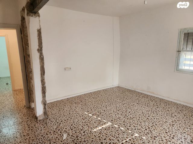 בית פרטי/ קוטג', יהושע בן נון 28, צה"ל, ראש העין