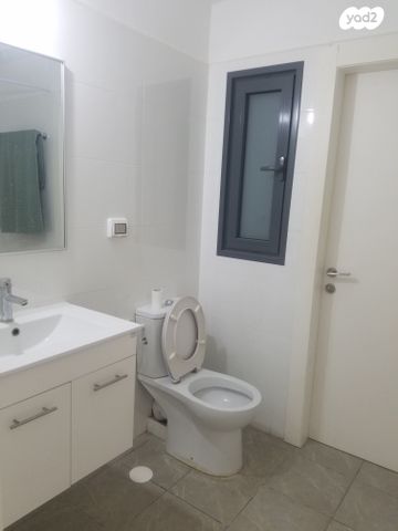 דירה, השיקמים 3, נוף ים - מע"ר, אור עקיבא