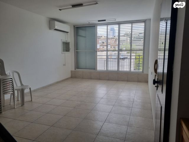 דירה, אלימלך 3, שכונת בן גוריון, מרכז העיר ג', רמת גן