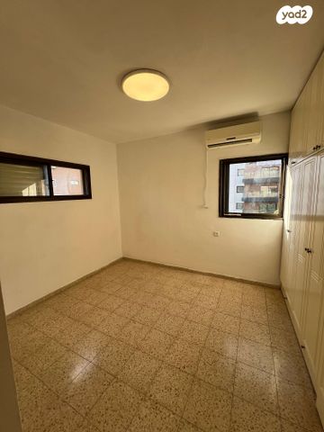 דירה, שדרות בן אב"י 44, נוף הטיילת, נתניה