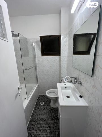 דירה, שדרות בן אב"י 44, נוף הטיילת, נתניה