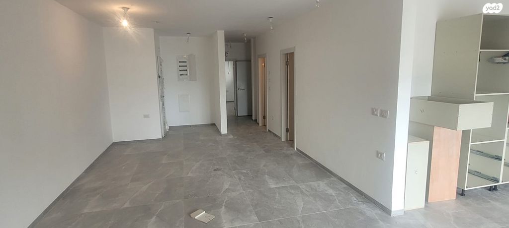 טבור הארץ 15