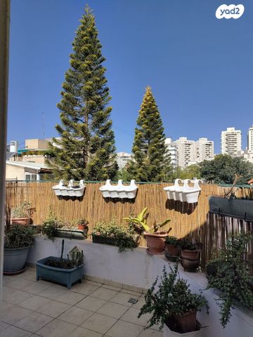 דופלקס, הראב"ע 10, נווה רם, שיכון מזרחי, רמת גן