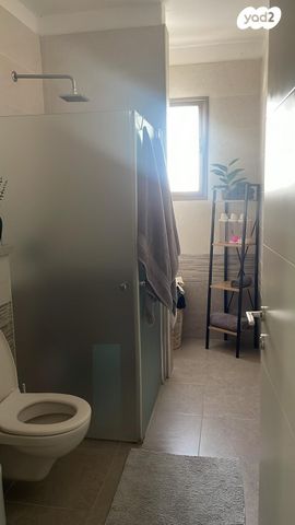 דירה, המלך דוד 22, גבעת אוסישקין, נהריה