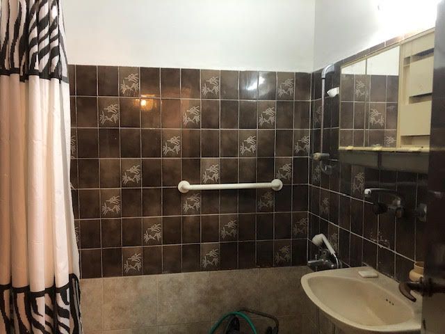 דו משפחתי, שלווה 10, נעורים, ערד