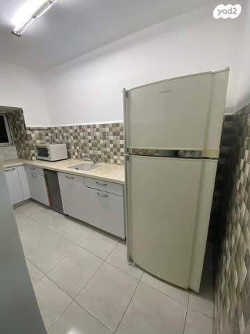 דירה, שדרות קוגל 14, גרין ועם, חולון