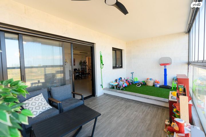 דירה, אור ים, אור עקיבא