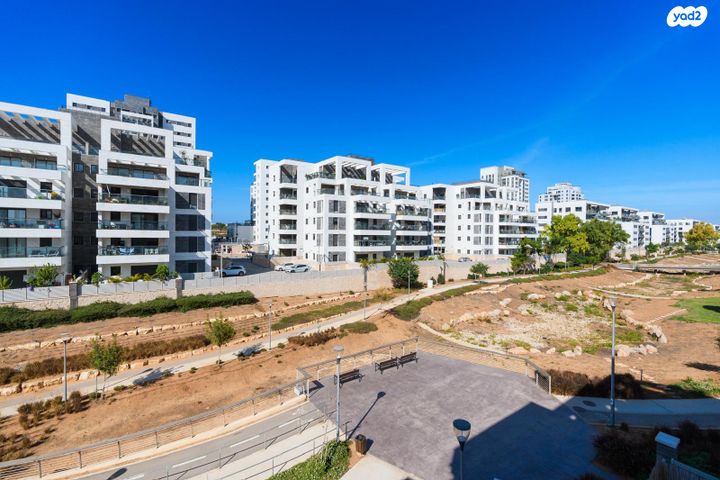 דירה, אור ים, אור עקיבא