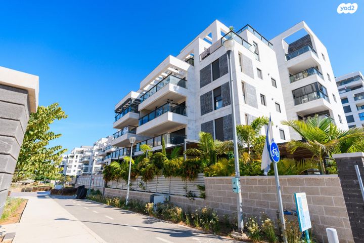 דירה, אור ים, אור עקיבא