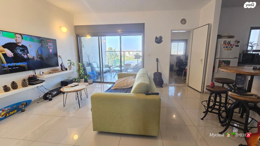 דירה, יבנה, כיסופים, כפר סבא