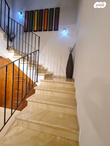 דו משפחתי, גן יבנה מערב, גן יבנה