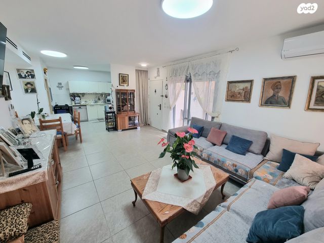 דירה, רפיח ים, נתיבות מערב, נתיבות