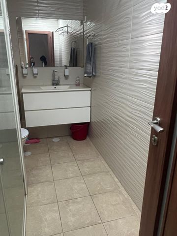 דירה, שאול המלך, מלכי ישראל, קרית גת