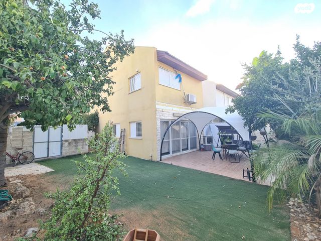 בית פרטי/ קוטג', נאות המכבים, גן יבנה