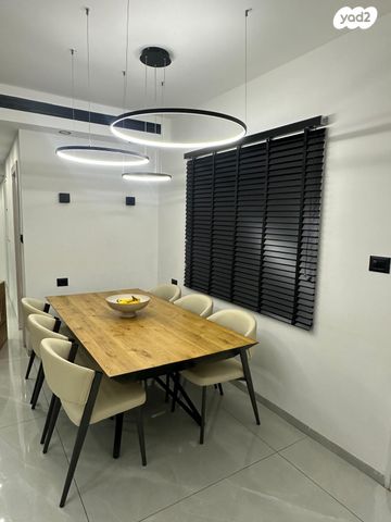 דו משפחתי, גן יבנה מערב, גן יבנה