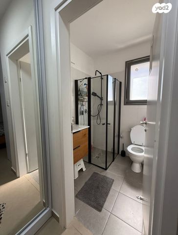 דירה, הנביאים, הנביאים, מודיעין מכבים רעות