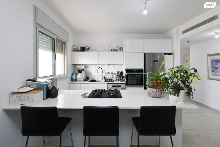 דירה, קרל פופר 9, נתניה