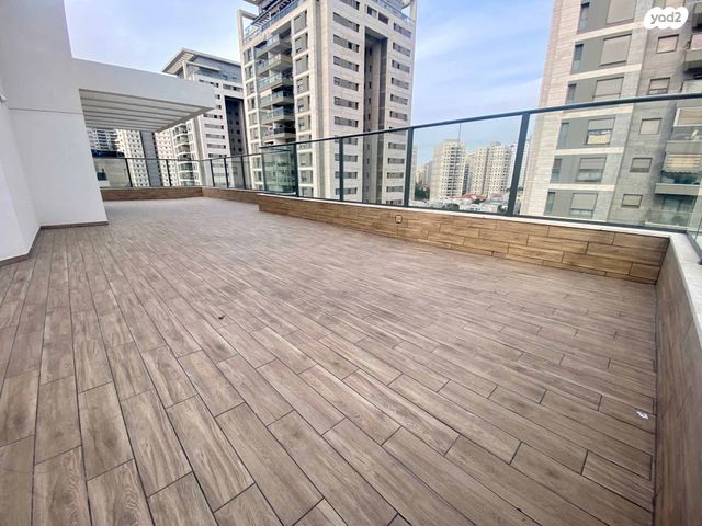 דירה, אהרון כצנלסון, נווה גן, פתח תקווה