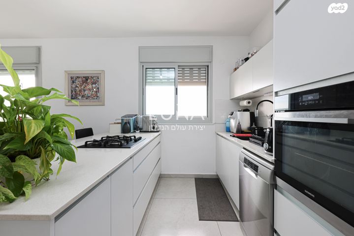 דירה, קרל פופר 9, נתניה