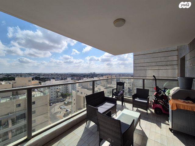 דירה, נתיבות מערב, נתיבות