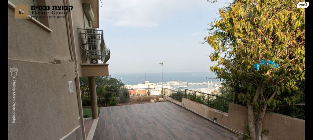 דו משפחתי, היובל, כרמל צרפתי, חיפה