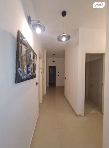 דו משפחתי, נאות הפרחים, גן יבנה