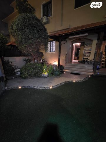 דו משפחתי, גן יבנה מערב, גן יבנה