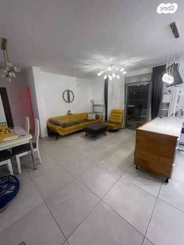 דירה, אדמונד סחייק, מלחה, מנחת, ירושלים