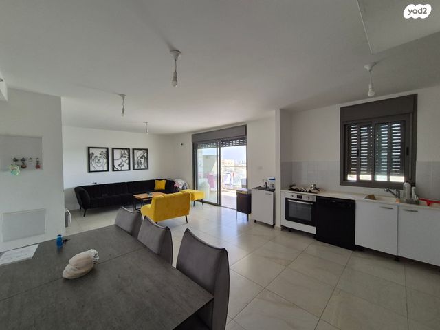 דירה, נתיבות מערב, נתיבות