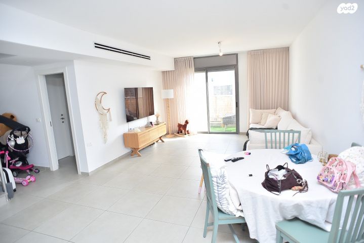 שרה אהרונסון 