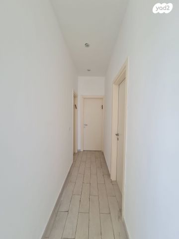 דו משפחתי, נאות הפרחים, גן יבנה