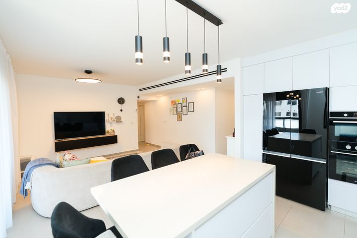 דירה, אור ים, אור עקיבא