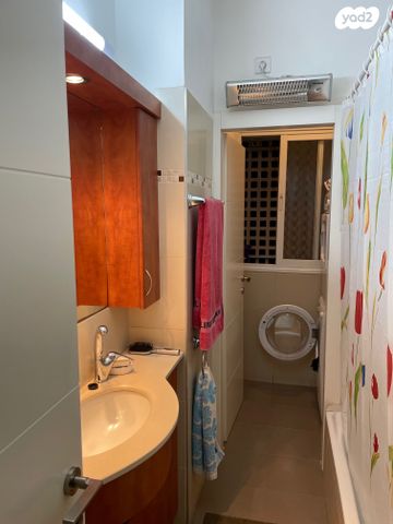 דירה, גבעת הרמבם, גבעתיים