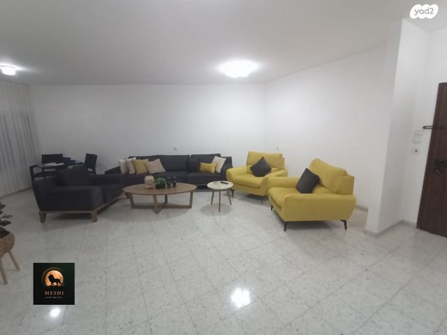 דירה, שיכון עובדים, טבריה