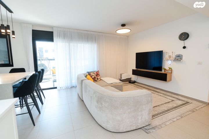 דירה, אור ים, אור עקיבא